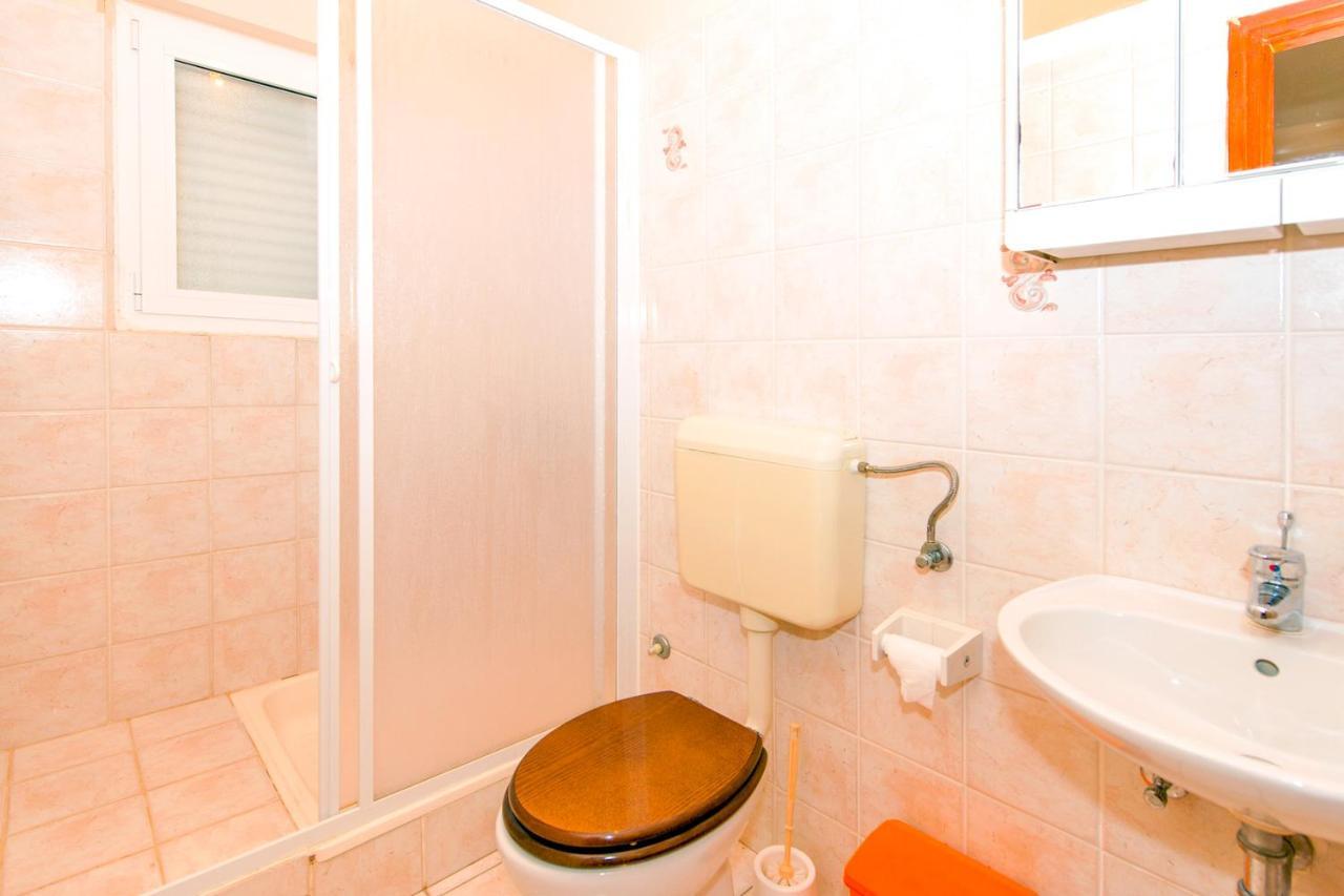 Apartments Facini Kosljun Екстер'єр фото
