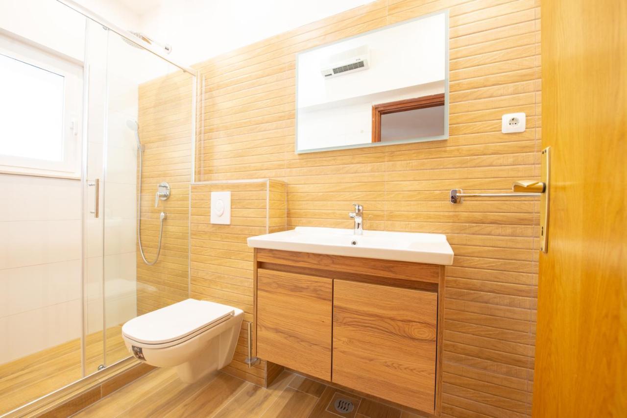 Apartments Facini Kosljun Екстер'єр фото