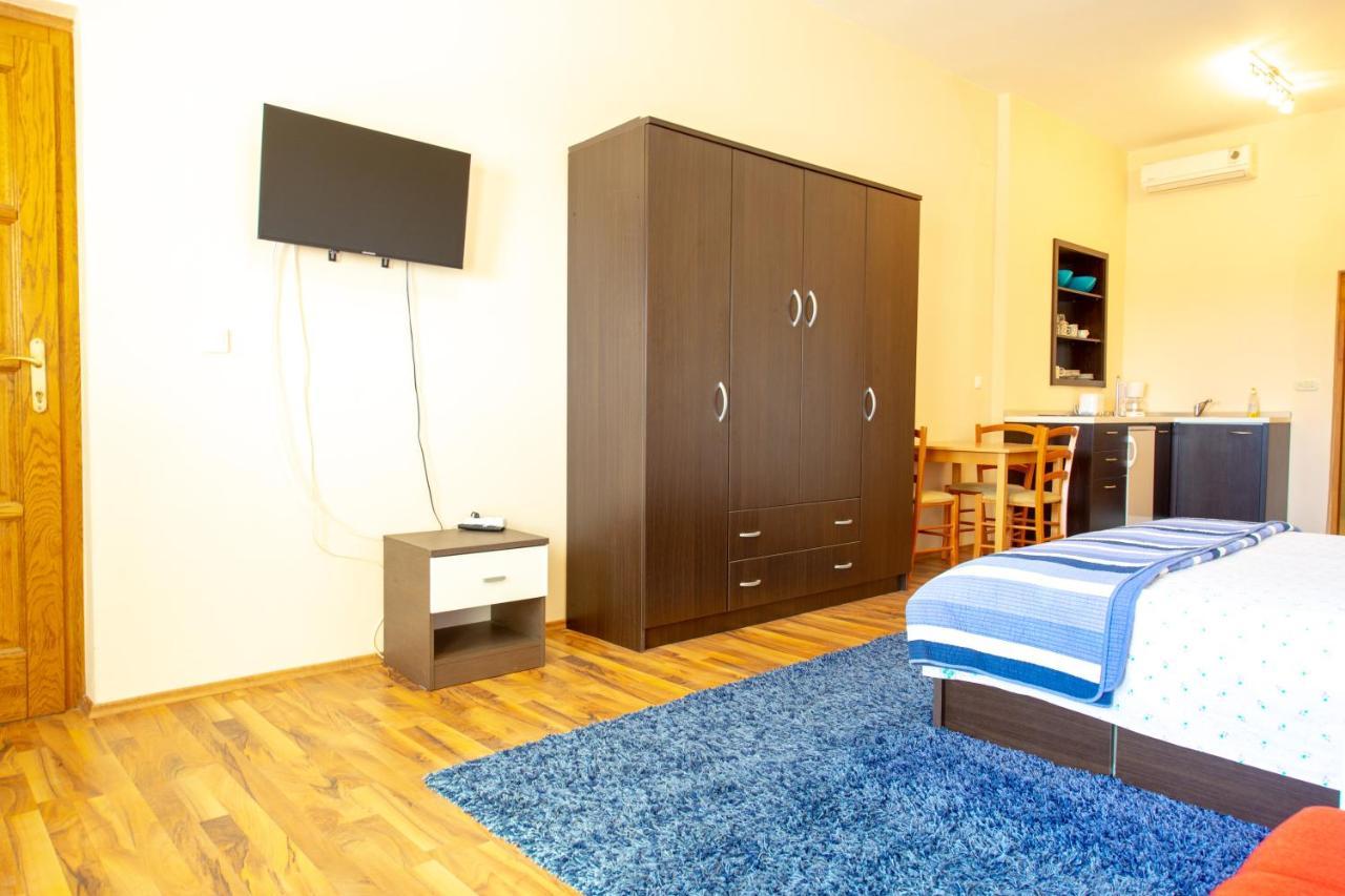 Apartments Facini Kosljun Екстер'єр фото