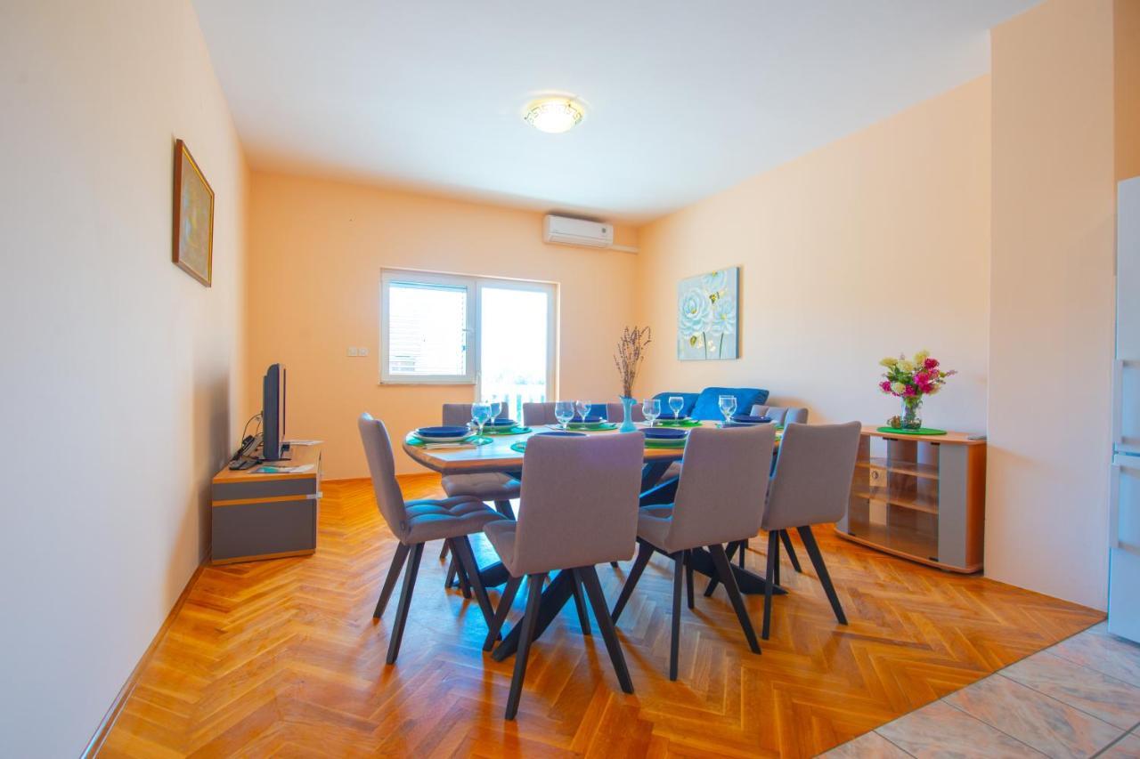 Apartments Facini Kosljun Екстер'єр фото